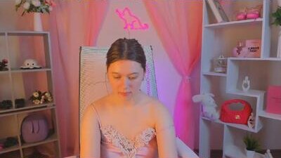 celestinemauriac public webcam profile photo 10