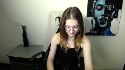 celine_love public webcam profile photo 4