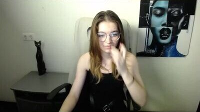 celine_love public webcam profile photo 7