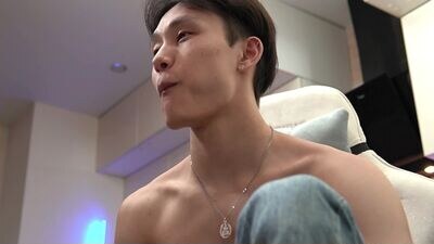 chan_pak public webcam profile photo 3