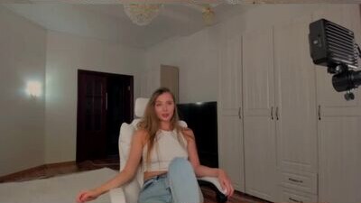 charlottawells public webcam profile photo 8
