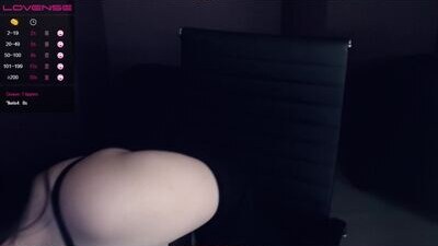 charming_amy public webcam profile photo 5