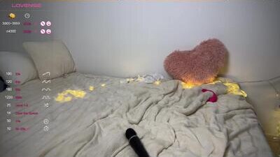 charming_melodii public webcam profile photo 8