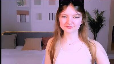 charminglookeva public webcam profile photo 6
