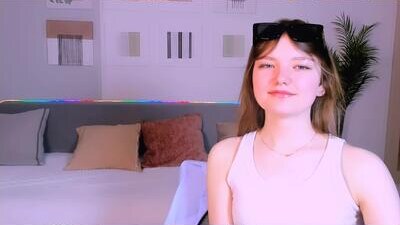 charminglookeva public webcam profile photo 8