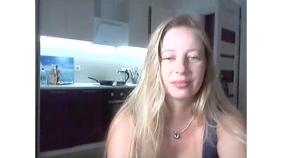 charmingmila public webcam profile photo 3