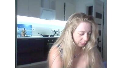 charmingmila public webcam profile photo 4