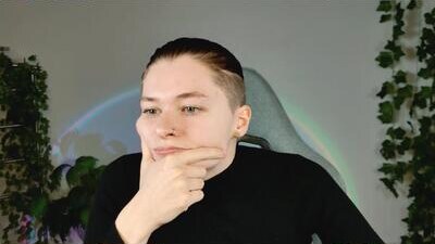 chillsnail_bro public webcam profile photo 7
