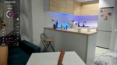 chion_kim public webcam profile photo 6