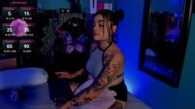 chloaellenn public webcam profile photo 8