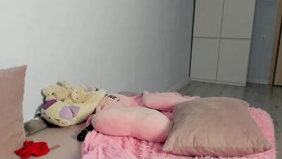 chloeblisss public webcam profile photo 4
