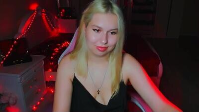 chloericci public webcam profile photo 2