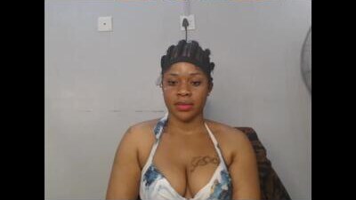 chocox_petitqueen public webcam profile photo 9
