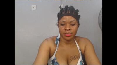 chocox_petitqueen public webcam profile photo 10