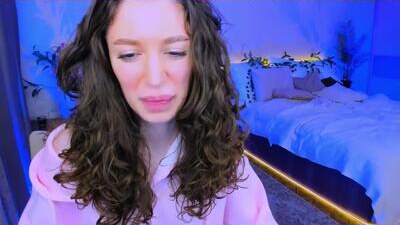 christinaconteeree public webcam profile photo 6