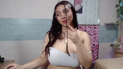 christine_tay public webcam profile photo 5