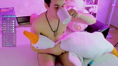 christineandjames public webcam profile photo 8