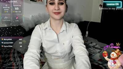 christyw3b public webcam profile photo 3