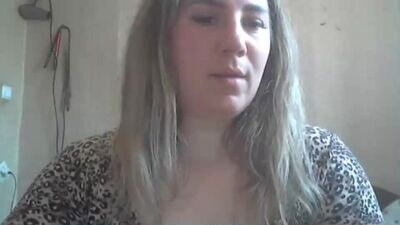 chrystalbella public webcam profile photo 2