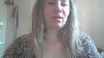 chrystalbella public webcam profile photo 4