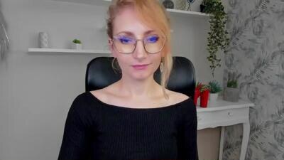 cinderellamoon public webcam profile photo 3