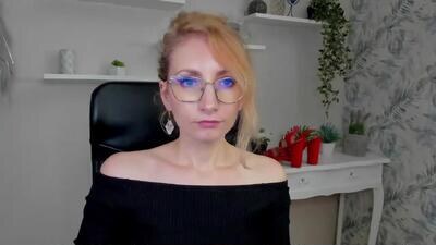 cinderellamoon public webcam profile photo 7