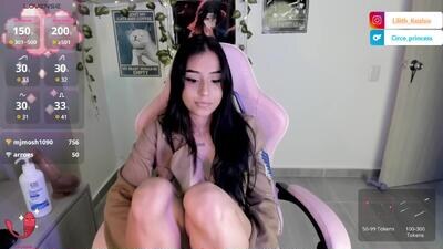 circe_l public webcam profile photo 3