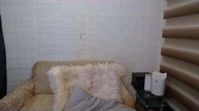 classy_joanna public webcam profile photo 7