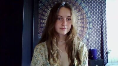 classyandgirly public webcam profile photo 3