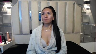 cloe16_ public webcam profile photo 3