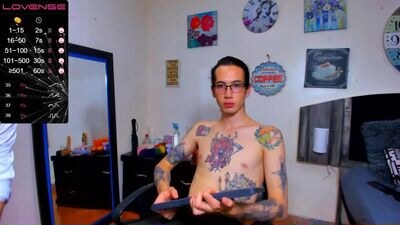 clow_and_izma public webcam profile photo 2