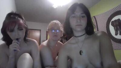 college_peach public webcam profile photo 4