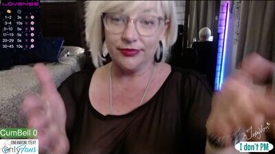 countess_texy_von_bonerbringer public webcam profile photo 4
