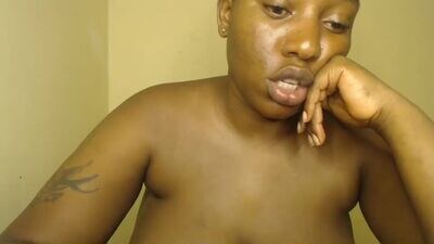cozy_dion public webcam profile photo 2