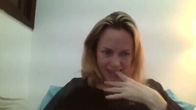 crazyanny public webcam profile photo 2