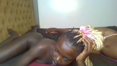 creamy_pie1 public webcam profile photo 4
