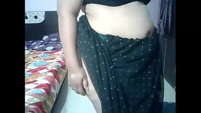 crezybhabihot public webcam profile photo 10