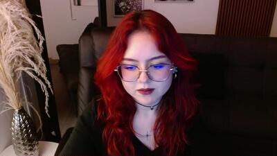 crimson_tati public webcam profile photo 2