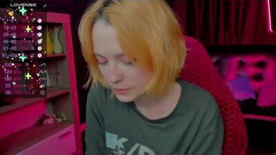 crispy_tati public webcam profile photo 5