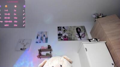 cristamunez public webcam profile photo 3
