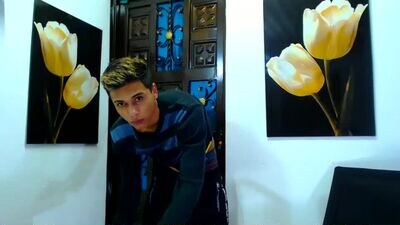 cristiantayron public webcam profile photo 2