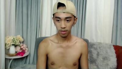 crocodale public webcam profile photo 4