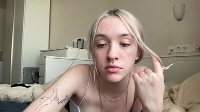 crrystalluna public webcam profile photo 4