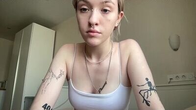 crrystalluna public webcam profile photo 6