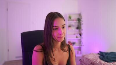crystalbrunette18 public webcam profile photo 2