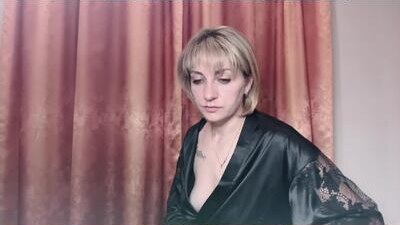 crystalfever_ public webcam profile photo 6
