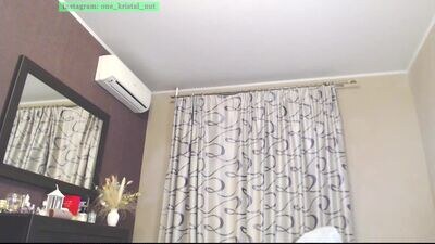 crystalnut public webcam profile photo 3