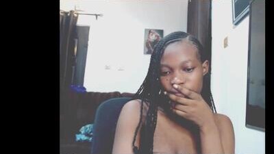 cumebony_petit public webcam profile photo 8