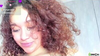 curly_babe1 public webcam profile photo 10