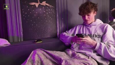 curlytwinkboy public webcam profile photo 3